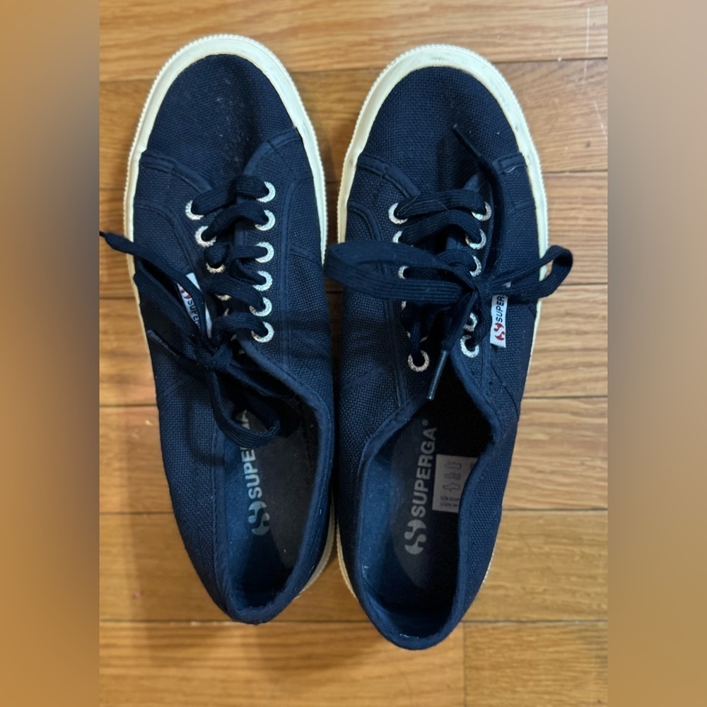 Superga Black Sneakers Low-Top Minimalist Design